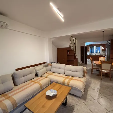 Nakov Casa de Férias *