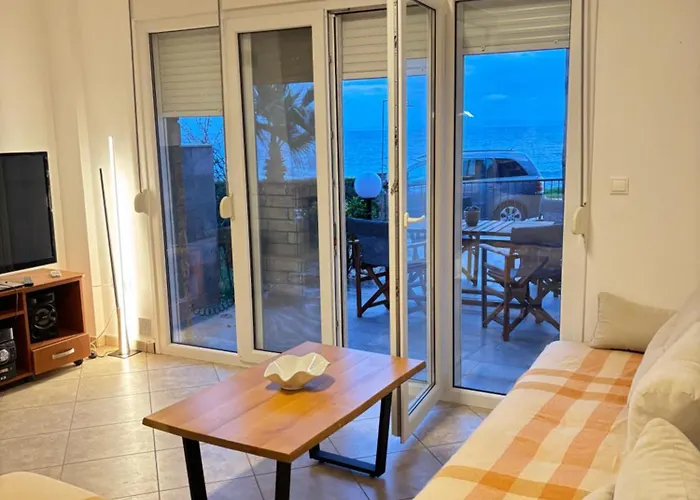 Nakov * Kalyves Polygyrou