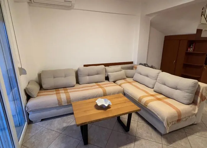 Nakov Case de vacanță *